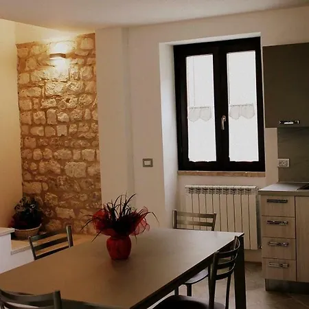 L'arco Di Fondarca N.16 * كاغلي