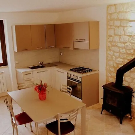 L'arco Di Fondarca N.16 * كاغلي